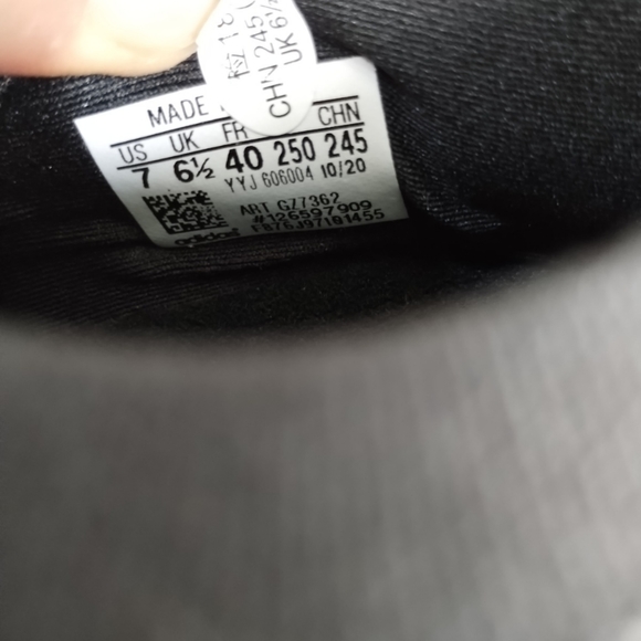 8 Womens / 7 M adidas UltraBoost 20 Explorer Night Metallic Lime Running Shoes - Picture 7 of 9